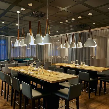 H4 Hotel